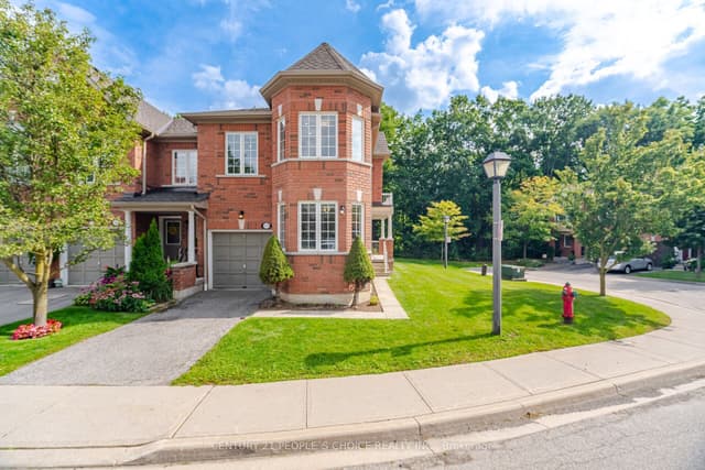 Condo Townhouse at 7360 Zinnia Place 124, Mississauga, ON L5W 2A5