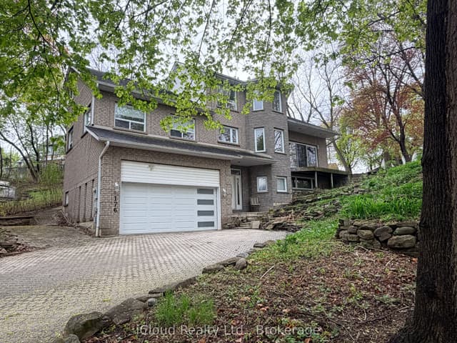 Detached at 176 Wyndham Street, Mississauga, ON L5M 1N5