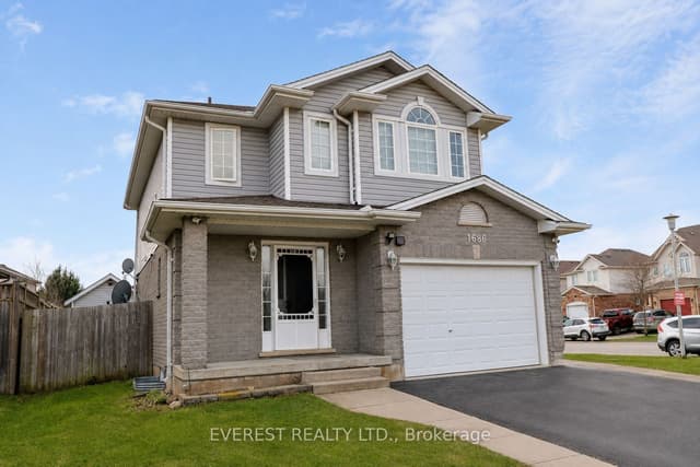 Detached at 1686 Blackmaple Crescent, London East, ON N5Y 6L6