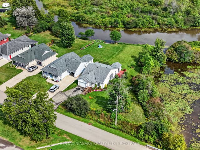 Detached at 3033 Townline Road 516, Fort Erie, ON L0S 1S1
