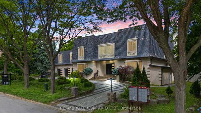 Detached at 106 Teefy Avenue, Richmond Hill, ON L4C 8C6