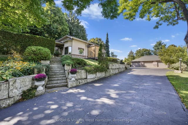 Detached at 94 8 Highway, Hamilton, ON L9H 4V5