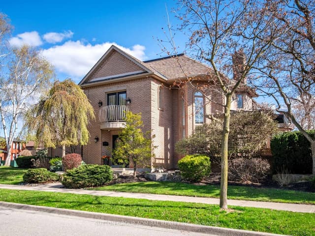 Detached at 6 Colton Crescent S, Vaughan, ON L4L 3L7