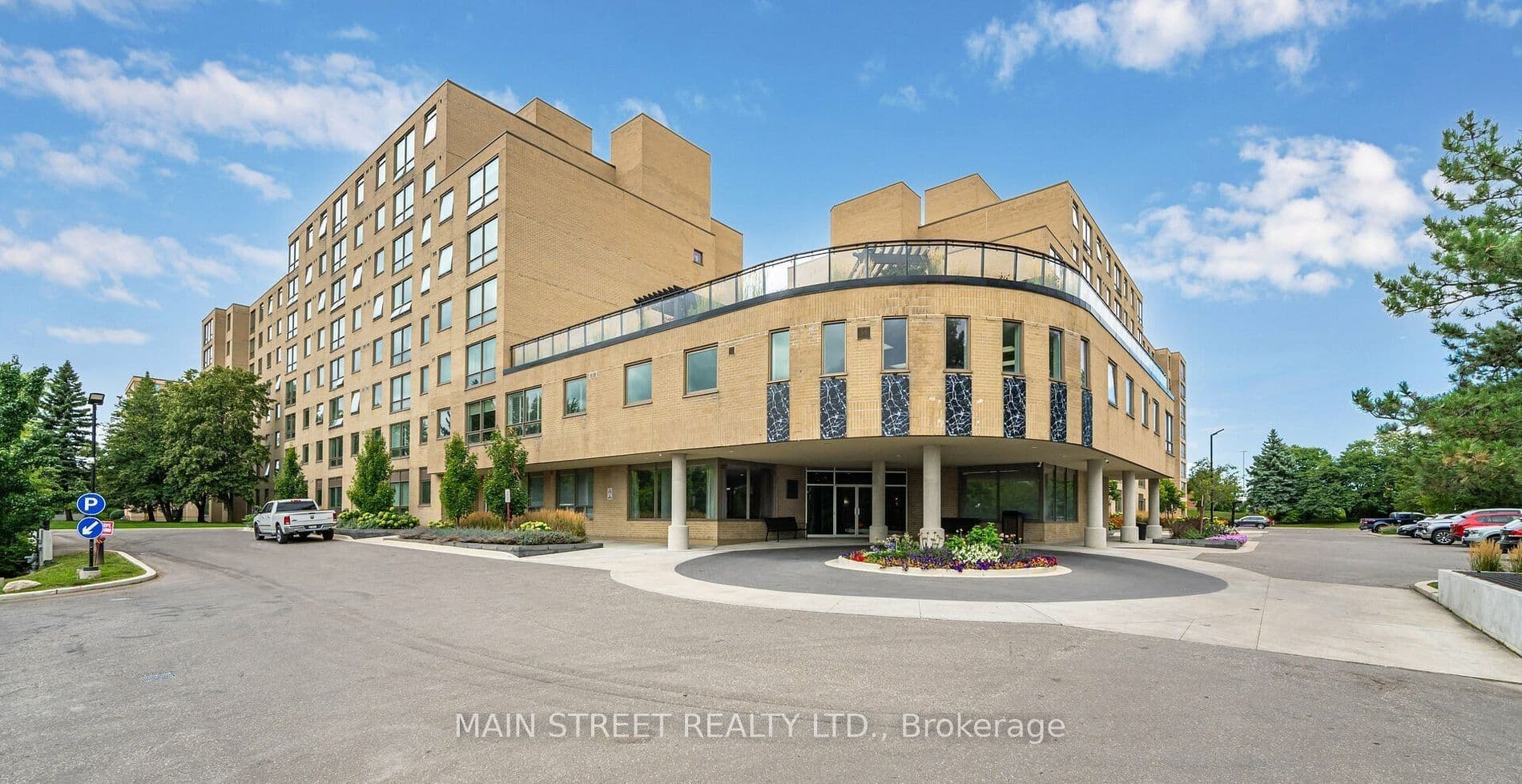 Suite 314 · Floor 3, Unit 314 · 326 Major Mackenzie Dr E
