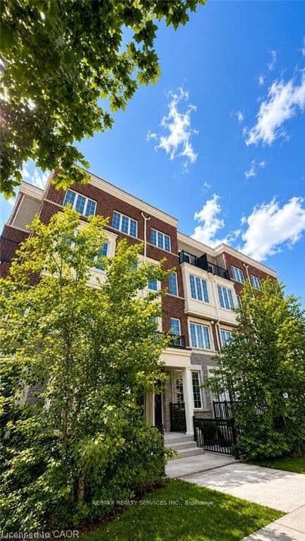 Condo Townhouse at 2205 Lillykin Street 4, Oakville, ON L6H 7H2