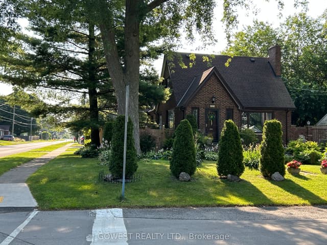 Detached at 6054 Corwin Avenue, Niagara Falls, ON L2G 5L6