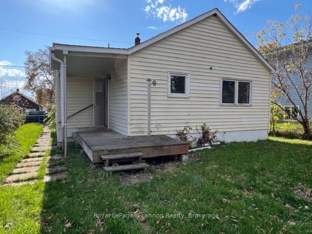 Detached at 30 Queen Street, Sioux Lookout, ON P8T 1E8