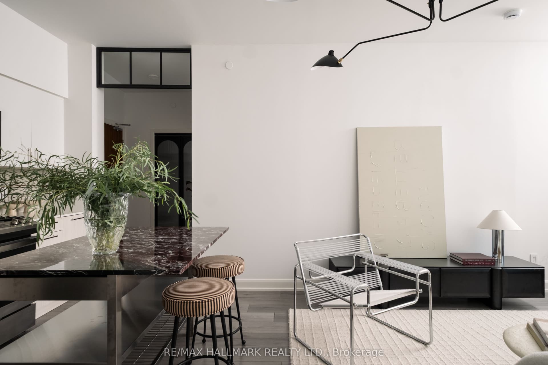 Suite 406 · Floor 4, Unit 406 · 385 Osler St N
