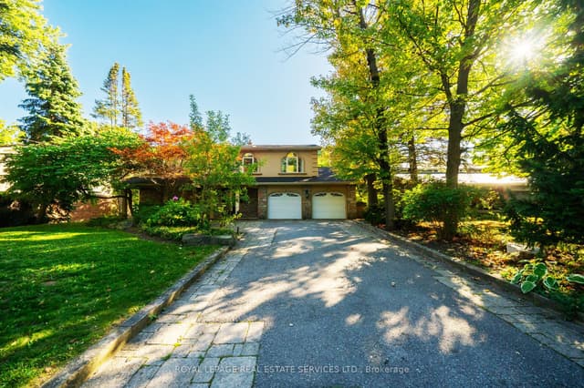 Detached at 3278 Credit Heights Drive, Mississauga, ON L5C 2L7