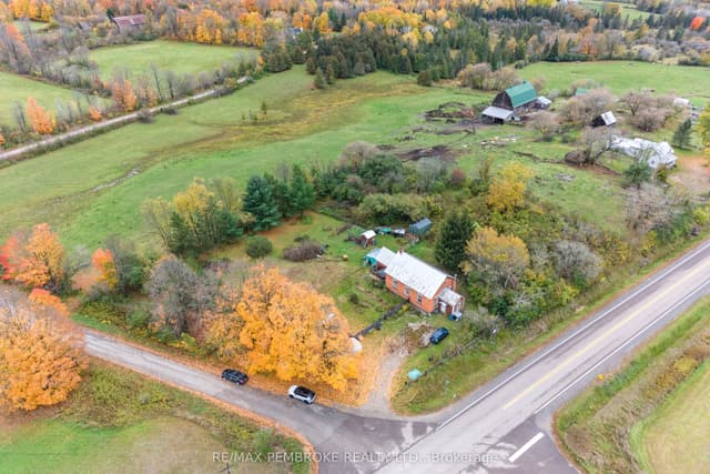 Detached at 1279 Foy Road, Admaston/Bromley, ON K7V 3Z5