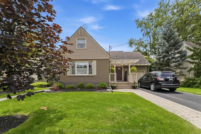 Detached at 25 GLENVIEW Avenue, Welland, ON L3C 4K2