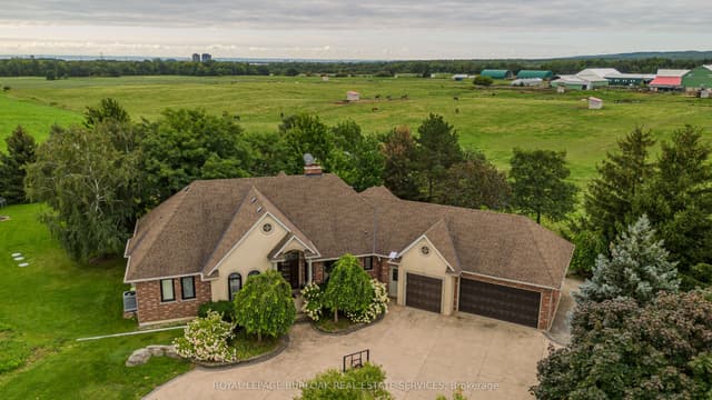 Detached at 5200 2 Side Road, Burlington, ON L9E 0R2