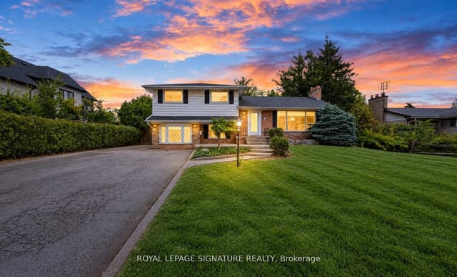 Detached at 251 Third Line, Oakville, ON L6L 4A2
