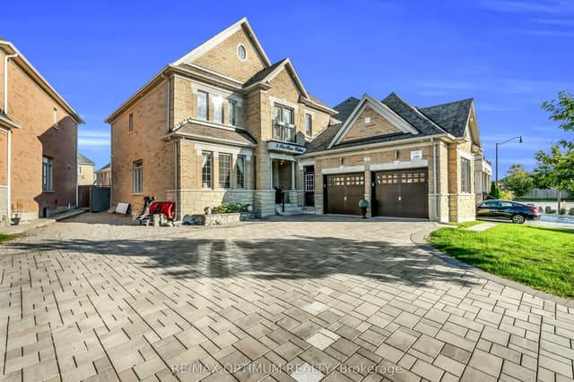 Detached at 3 Port Hope Hollow, Brampton, ON L6Y 2Y9
