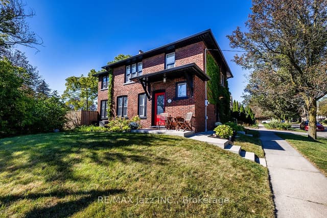 Detached at 142 Adelaide Avenue W, Oshawa, ON L1G 1Y8