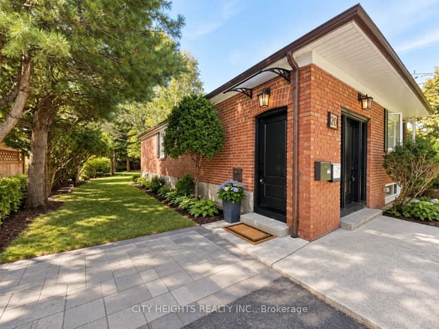 Detached at 20 Minnacote Avenue #2 Lower, Toronto, ON M1E 4B3, Toronto E10