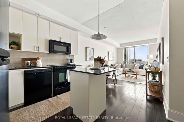 Condo Apartment at 181 Wynford Drive 604, Toronto, ON M3C 0C6, Toronto C13