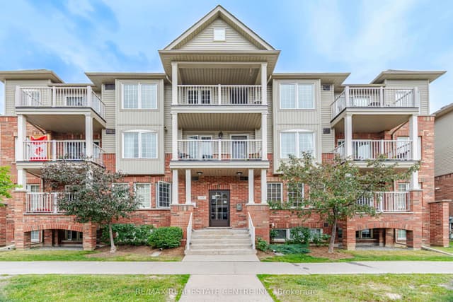 Condo Townhouse at 153 Isaac Devins Boulevard 2, Toronto, ON M9M 0C5, Toronto W05