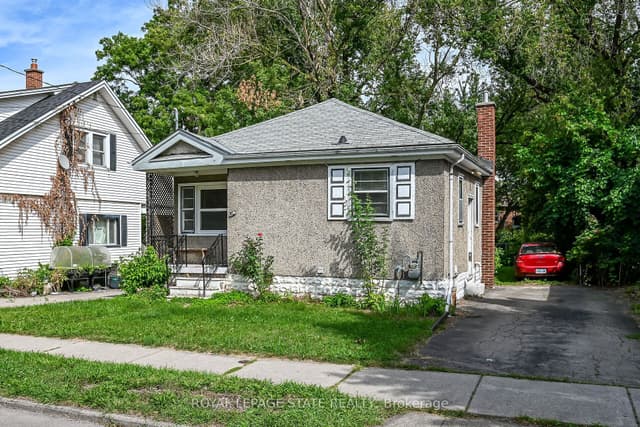Detached at 47 Broadway Avenue, Hamilton, ON L8S 2V6
