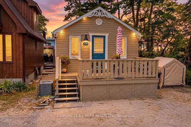 Detached at 230 Shore Lane, Wasaga Beach, ON L9Z 2J1