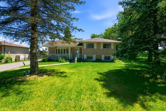 Detached at 615 HAMILTON Road, Quinte West, ON K8N 4Z5