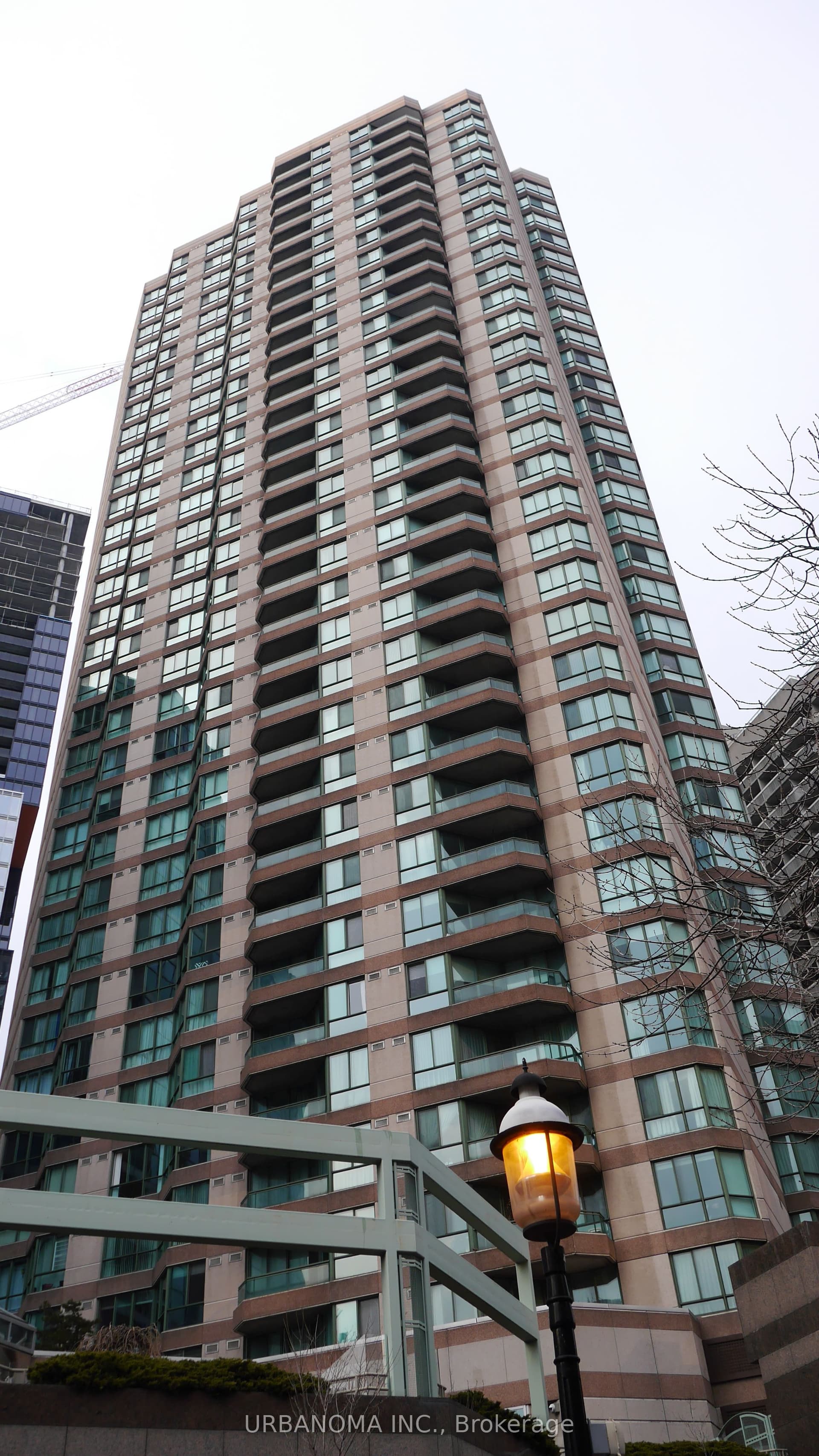 Suite 3200 · Floor 32, Unit 3200 · 38 Elm St
