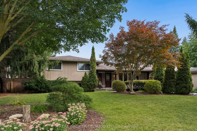 Detached at 373 Forestlawn Road, Waterloo, ON N2K 2J4