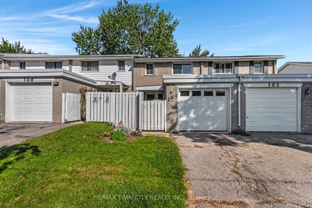 Att/Row/Townhouse at 104 Ralgreen Crescent, Kitchener, ON N2M 1T9