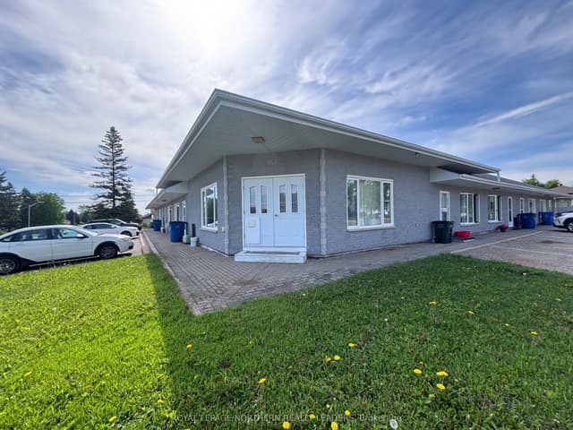 Multiplex at 364 Eleventh Avenue, Cochrane, ON P0L 1C0