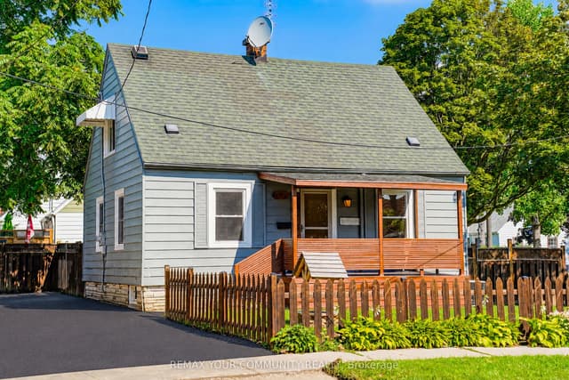 Detached at 102 Hearst Circle, Toronto, ON M6M 2V1, Toronto W04
