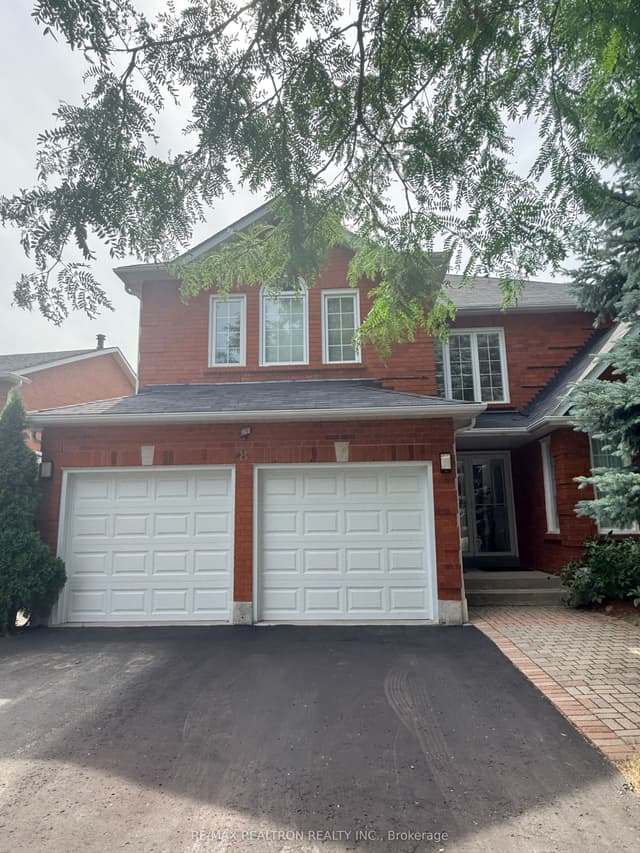 Detached at 8 Watersdown Crescent, Whitby, ON L1R 1Z1