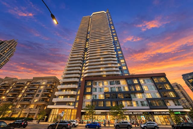 Condo Apartment at 4065 Confederation Parkway 705, Mississauga, ON L5B 0L4