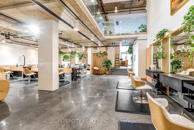 Commercial Retail at 277 Davenport Road 102, Toronto, ON M5R 1J9, Toronto C02