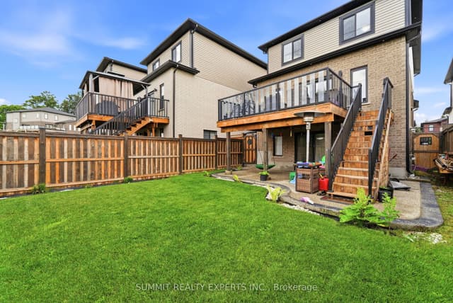 Detached at 935 Chapel Hill Court, Kitchener, ON N2R 0P4