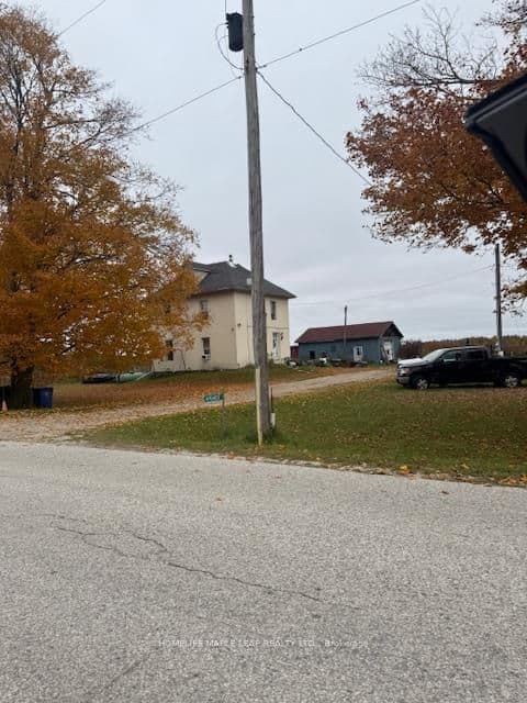 Detached at 476407 3rd Line, Melancthon, ON L9V 1T4