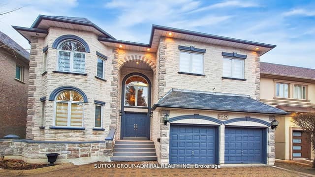 Detached at 220 King High Drive, Vaughan, ON L4J 3N5