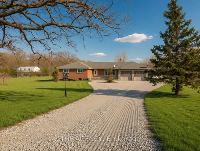 Detached at 295 Park Road S, Grimsby, ON L3M 4E7