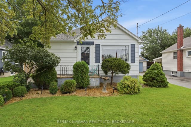 Detached at 222 NEFF Street, Port Colborne, ON L3K 3T6