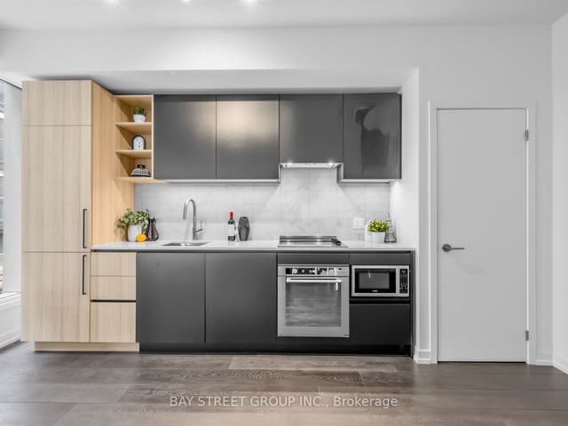Condo Apartment at 55 Mercer Street 318, Toronto, ON M5V 0W4, Toronto C01