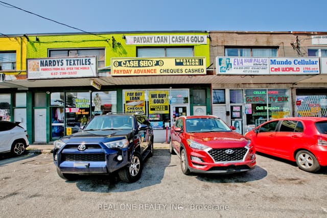 Store W Apt/Office at 1702 Jane Street, Toronto, ON M9N 2S4, Toronto W04