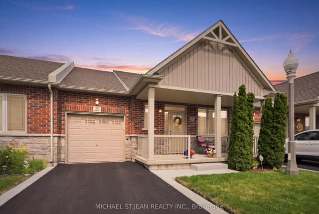 Condo Townhouse at 25 Stickland Lane, Hamilton, ON L0R 1C0