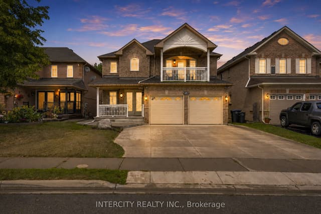 Detached at 48 Avalanche Crescent, Brampton, ON L6P 1M5