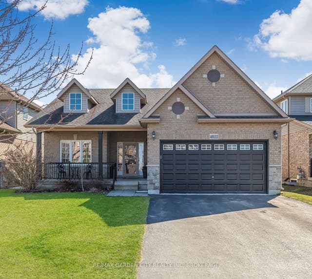 Detached at 4022 Bush Crescent, Lincoln, ON L3J 0H2