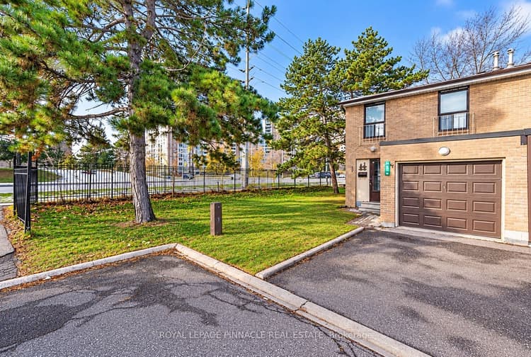 88 Fleetwood Crescent