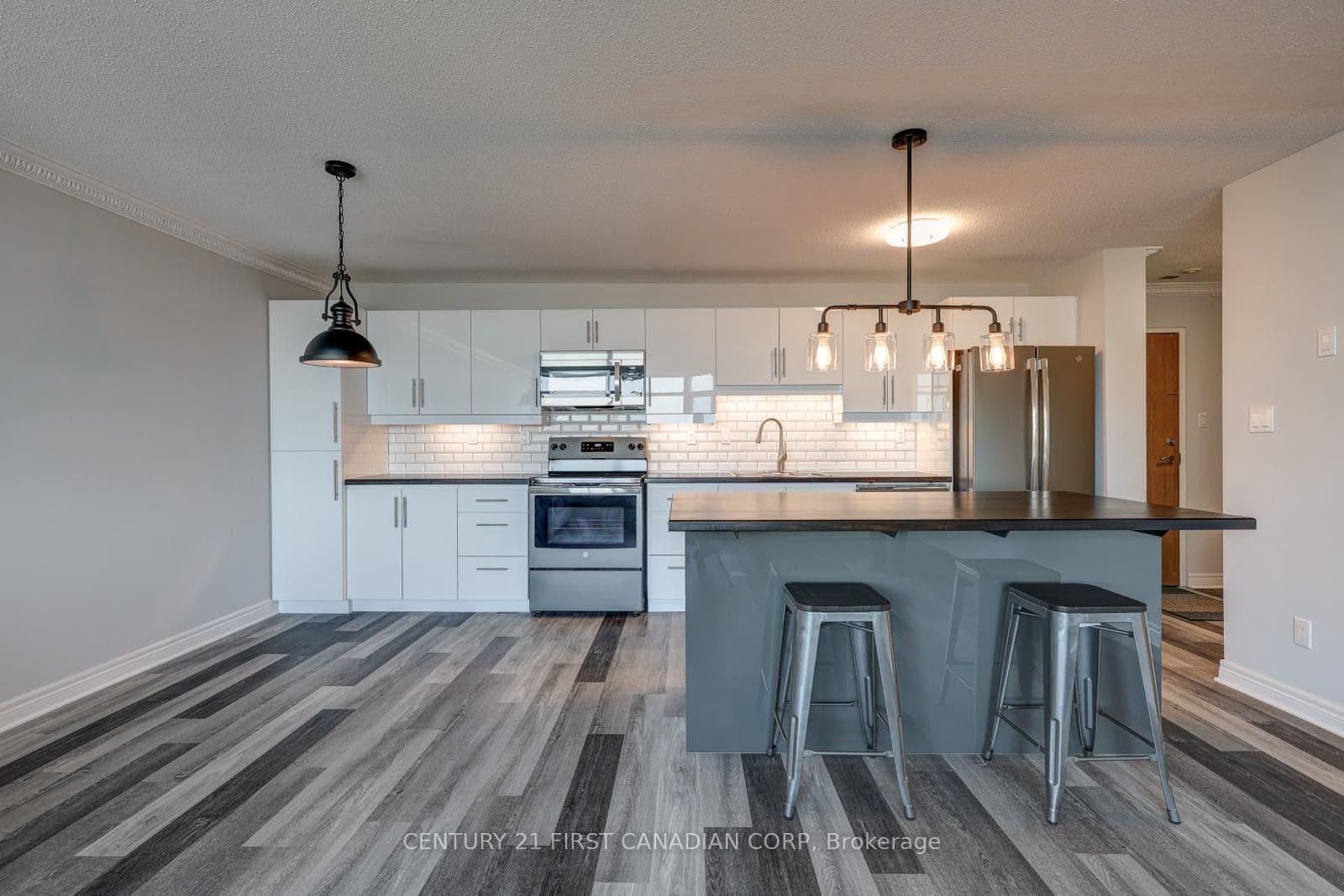 Suite 1014 · Floor 10, Unit 1014 · 45 Pond Mills Rd