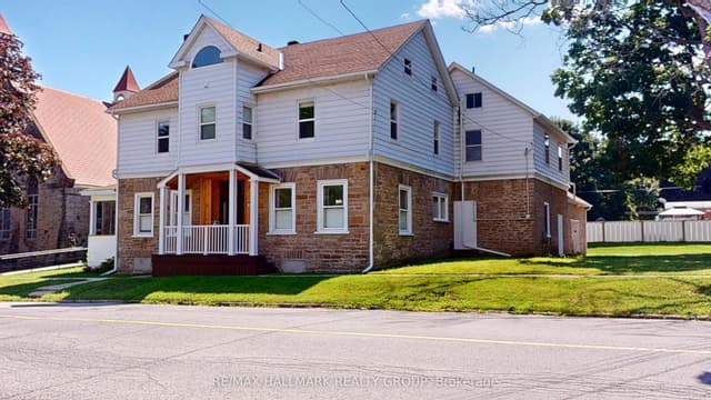 Detached at 461 N Centre Street N, Prescott, ON K0E 1T0