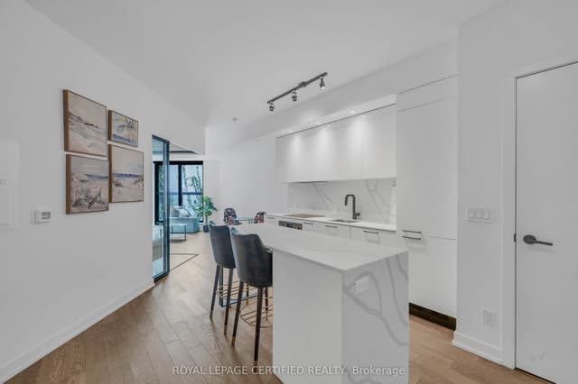Condo Apartment at 200 Sudbury Street 411, Toronto, ON M6H 0H1, Toronto C01