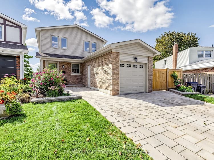 19 Post Horn Grove