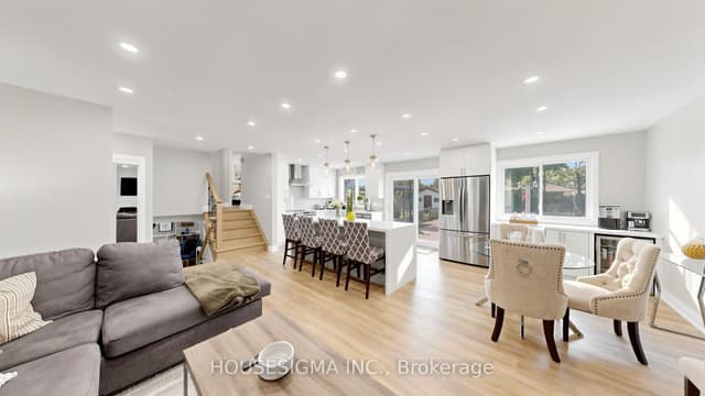 Detached at 1486 Barker Avenue, Burlington, ON L7P 2R4