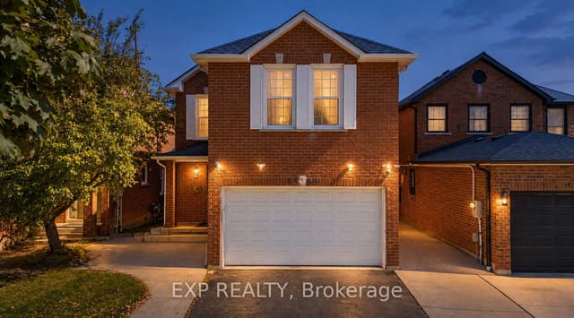 Detached at 4365 Violet Road, Mississauga, ON L5V 1J8
